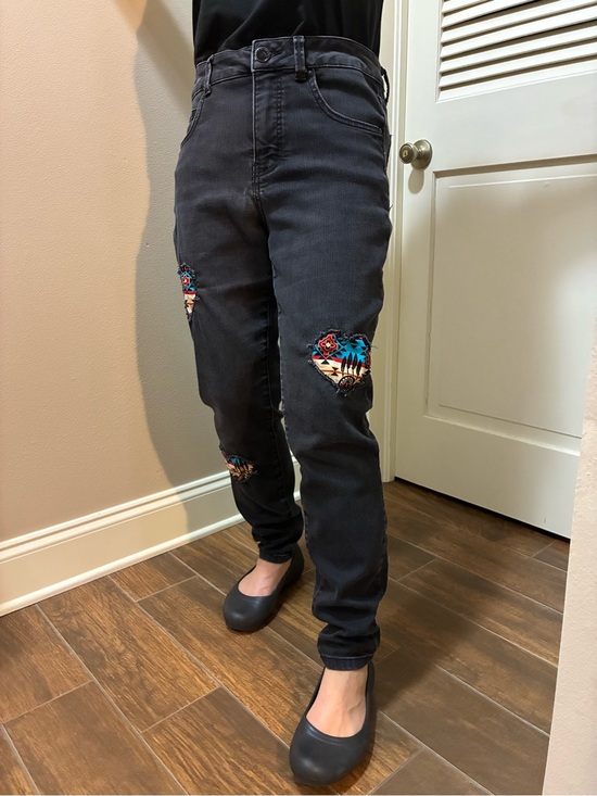 Maurices Denim - Maurices Black Jeans with Colorful Patched Hearts, Everflex High-Rise, Size 10